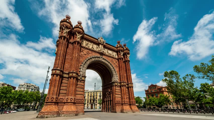 Arc de Triomf - things to see in Barcelona